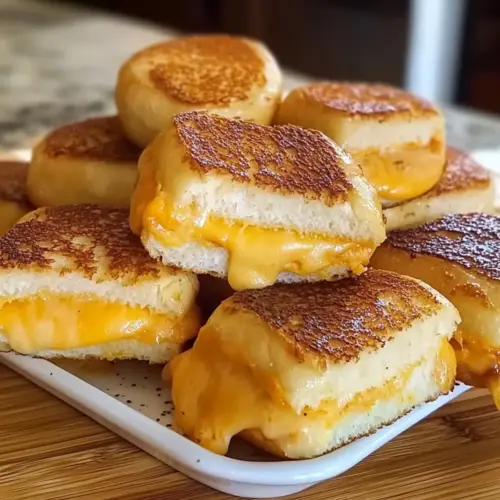 Mini Grilled Cheese Hawaiian Rolls